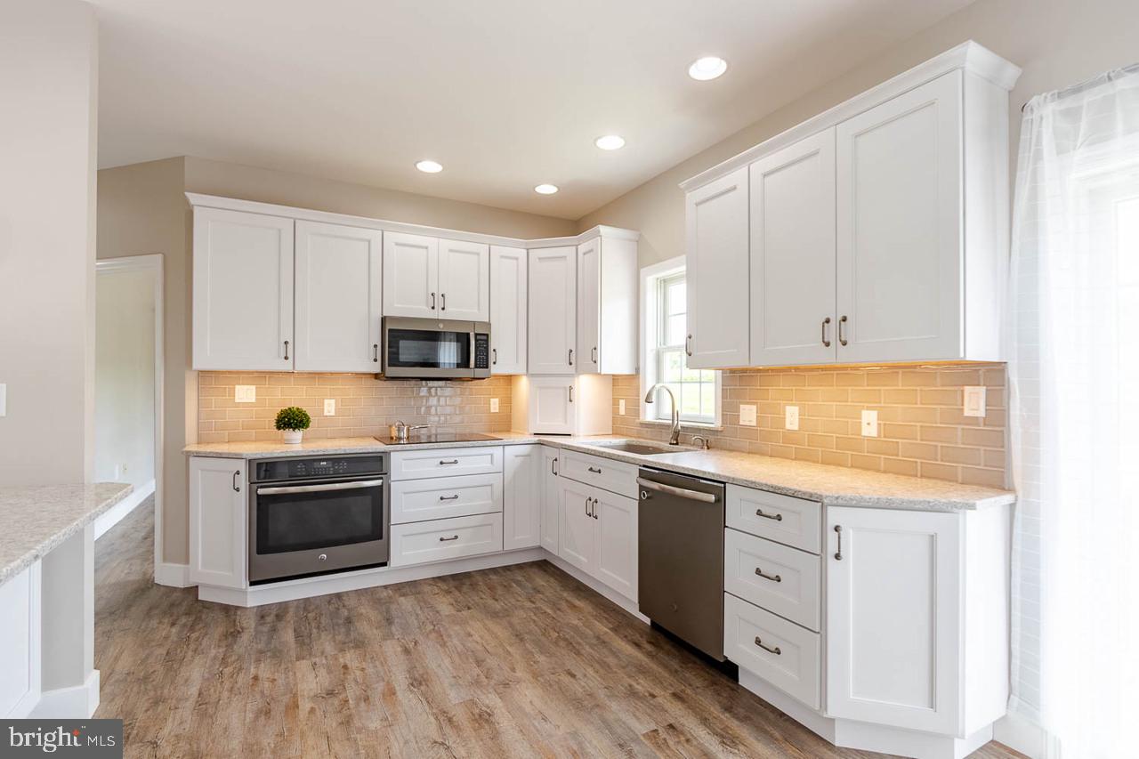 THE SUMMIT AT SHILOH - Residential