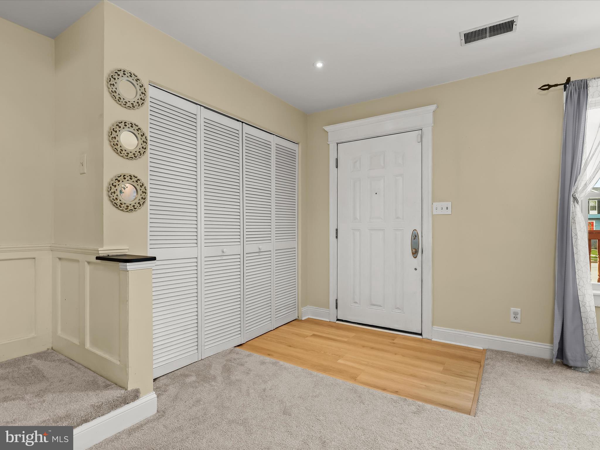 CARROLLWOOD MANOR - Residential