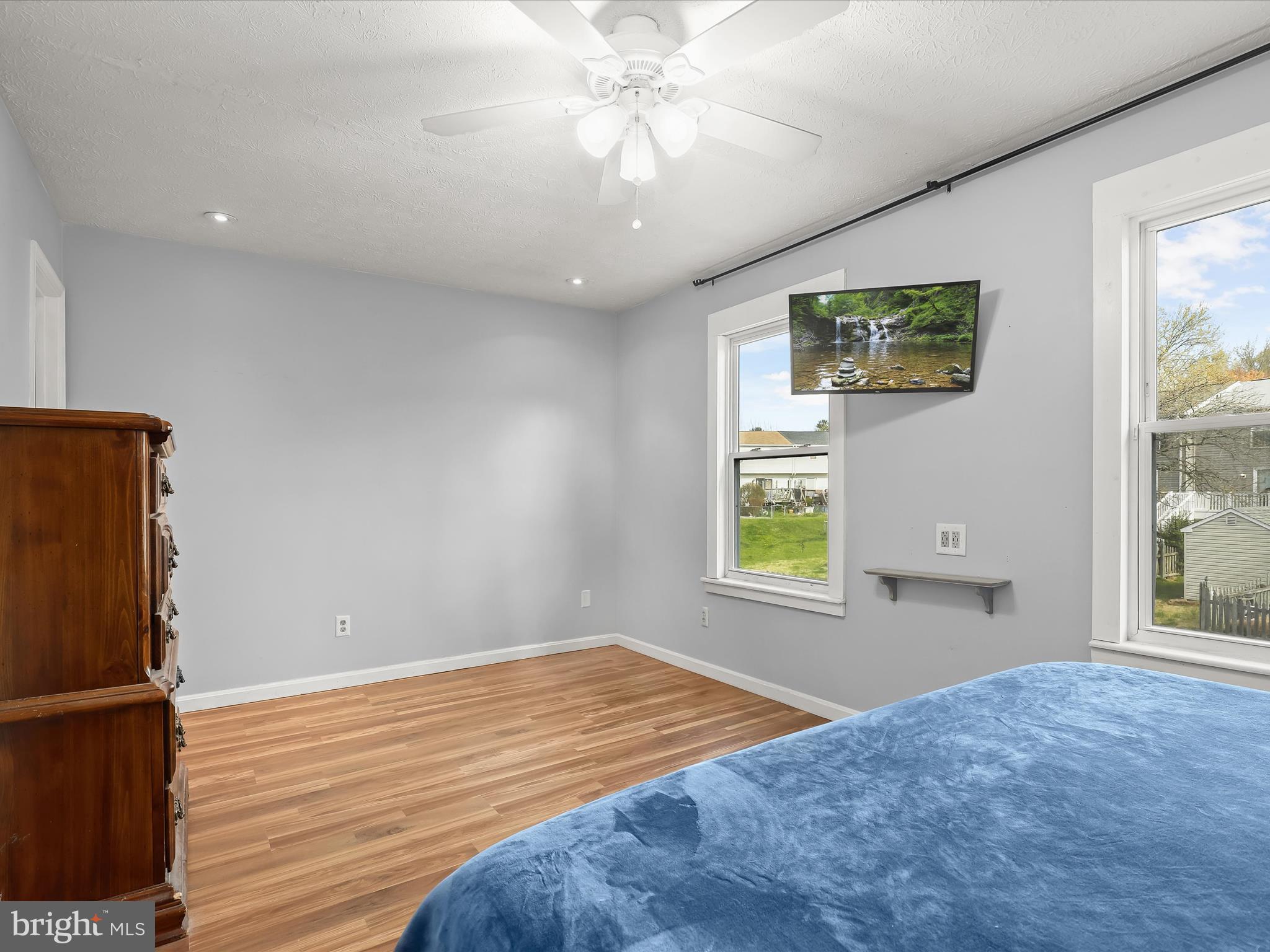 CARROLLWOOD MANOR - Residential