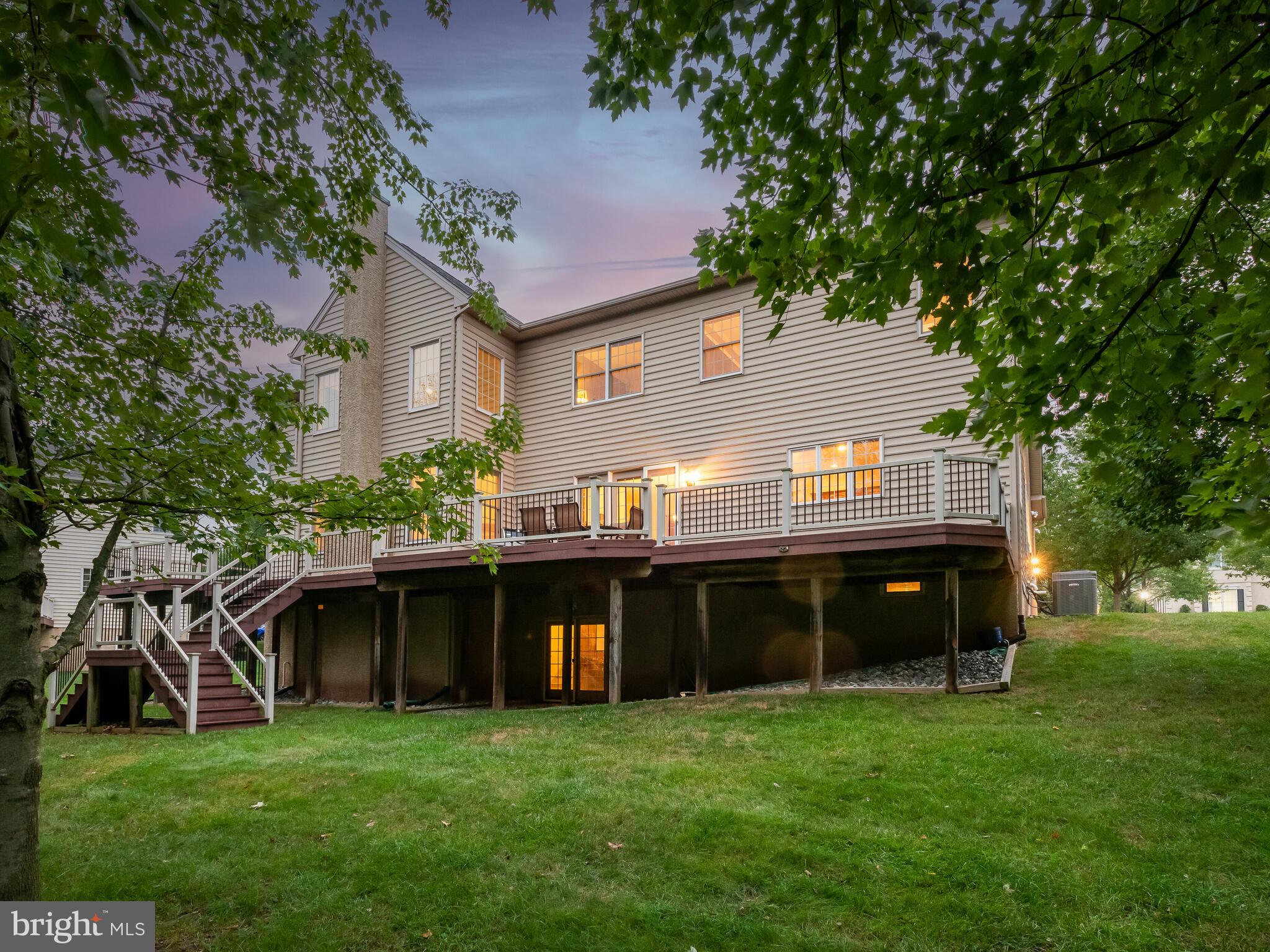 RIVERCREST - Residential