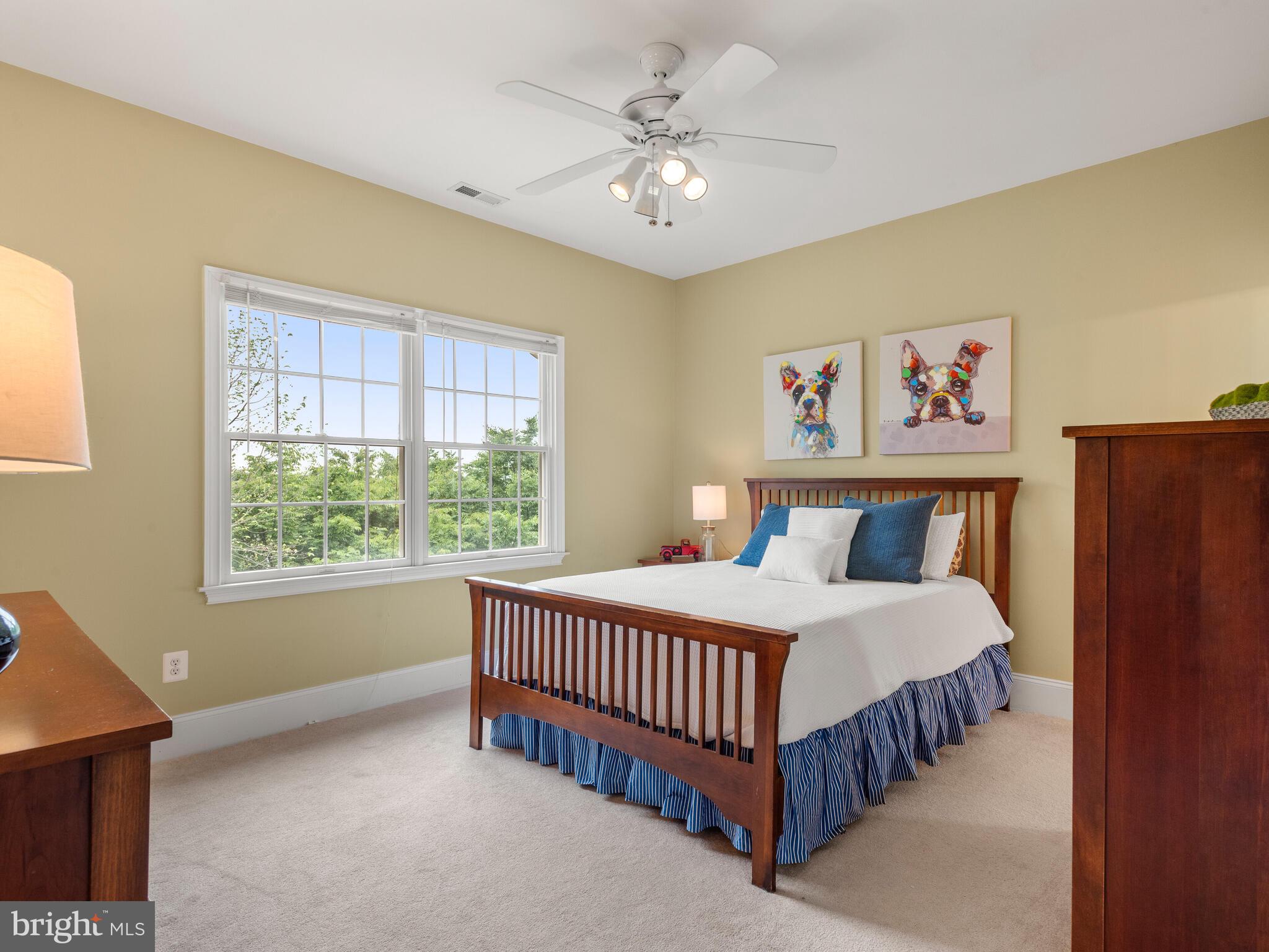 RIVERCREST - Residential