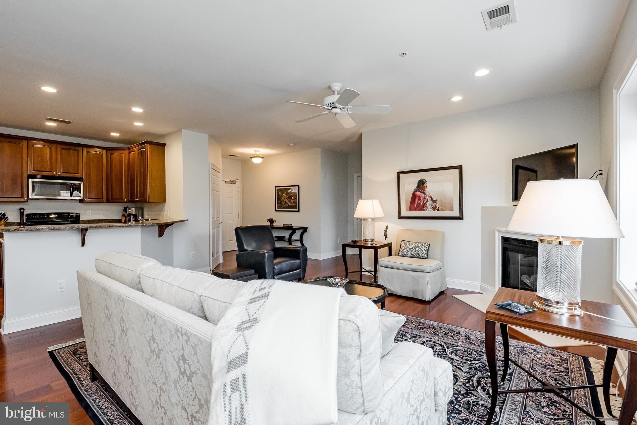 Absolutely Beautiful 2 bedroom and 2 full bath  Penthouse Condo in Downtown Annapolis,   This condo come with 2 deeded parking spaces and Elevator access to all floors..  Brazilian Cherry hardwood through-out ,  Upgraded kitchen with Cherry Cabinets, Full size laundry  .   Additional Storage in lower level of the building.  The building is secure with required code for entry.
