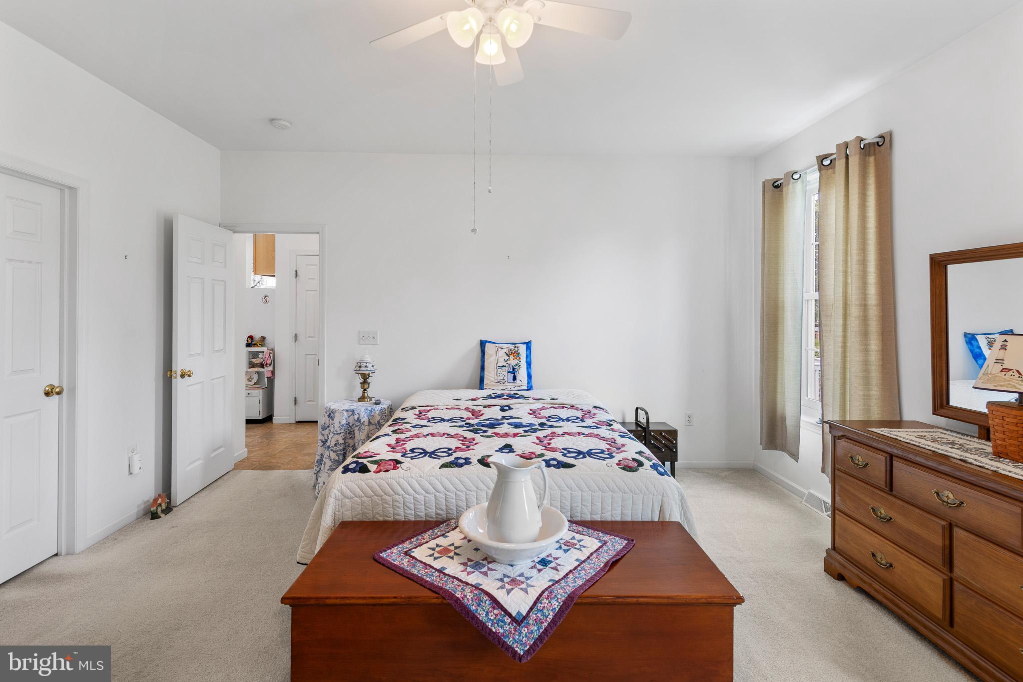 KISSEL HILL COMMONS - Residential