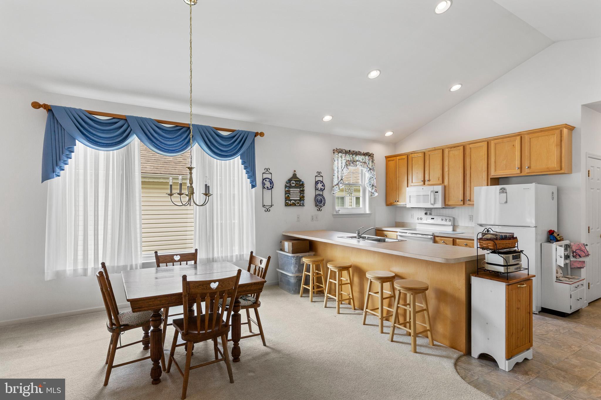 KISSEL HILL COMMONS - Residential