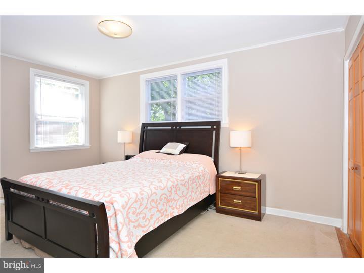 BUSTLETON - Residential