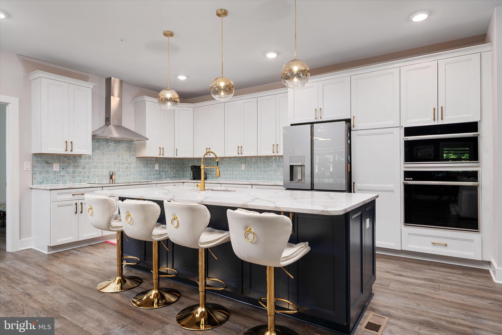 FOREST HILLS - Residential