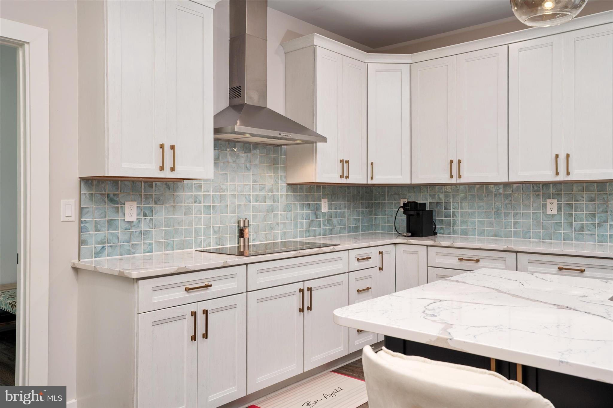 FOREST HILLS - Residential