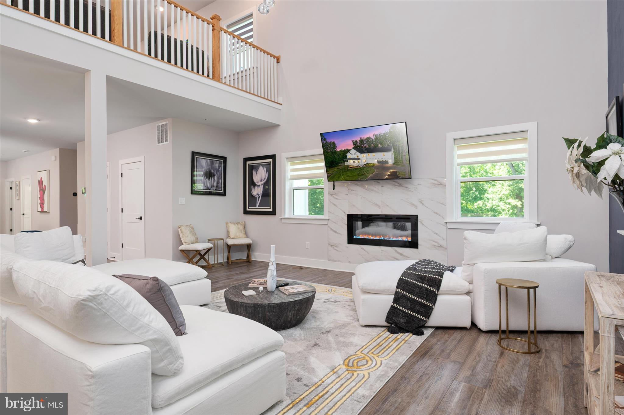 FOREST HILLS - Residential