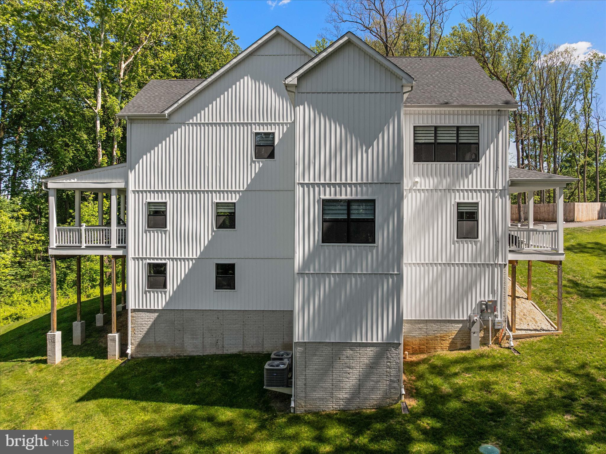 FOREST HILLS - Residential