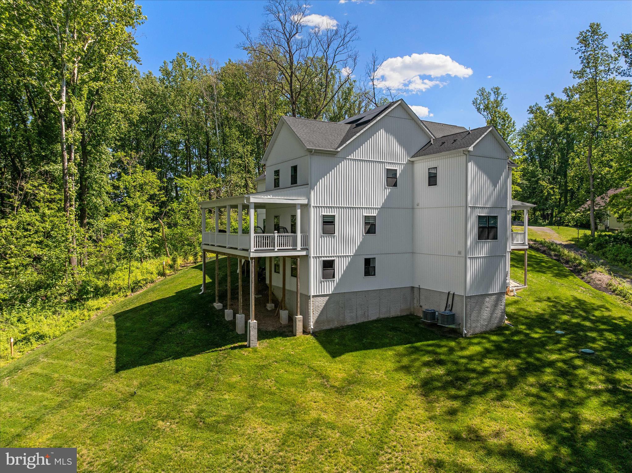 FOREST HILLS - Residential