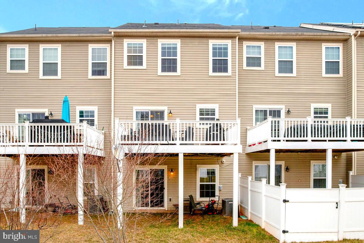 TANYARD SPRINGS - Residential