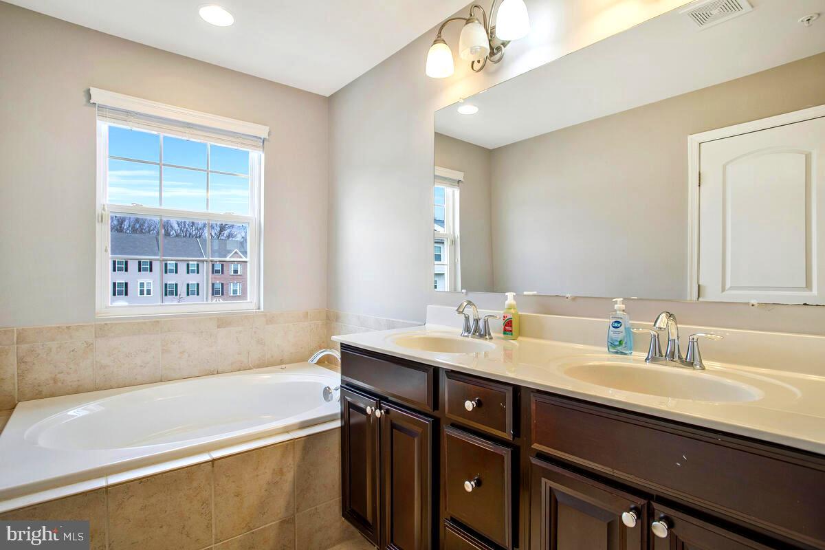 TANYARD SPRINGS - Residential