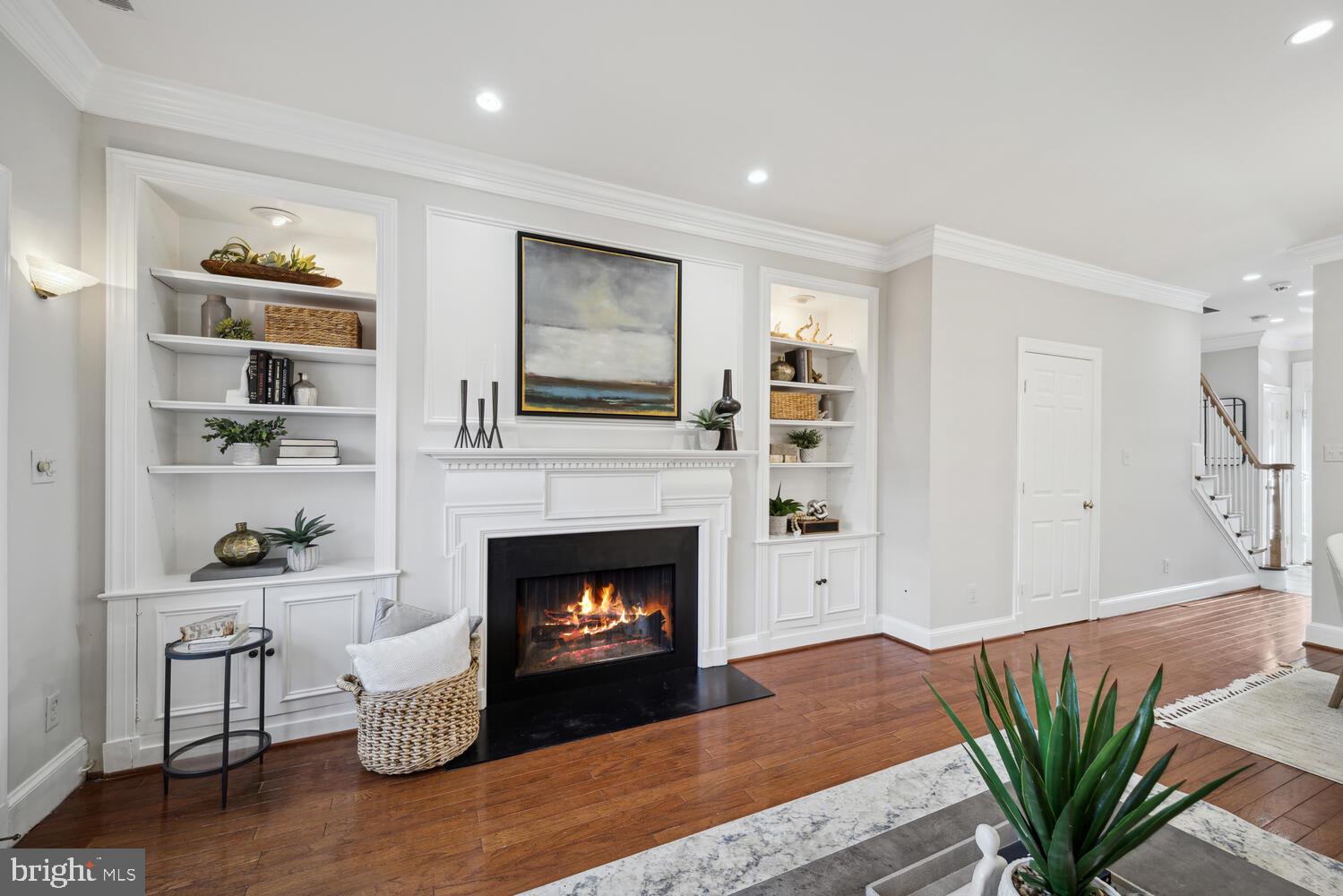 TOBACCO QUAY - Residential