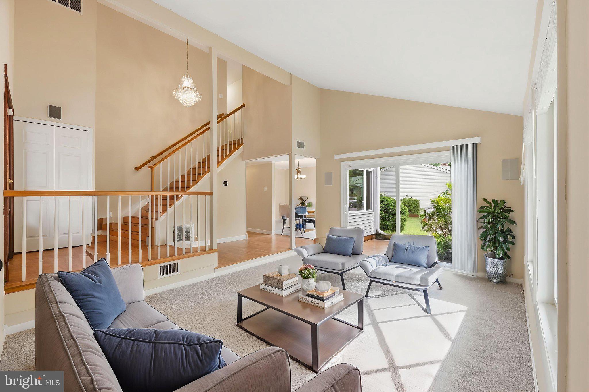 SUGARLAND RUN - Residential