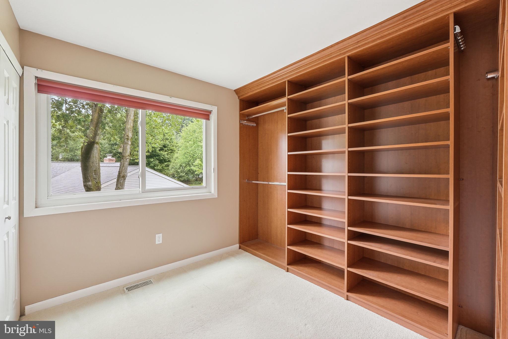 SUGARLAND RUN - Residential