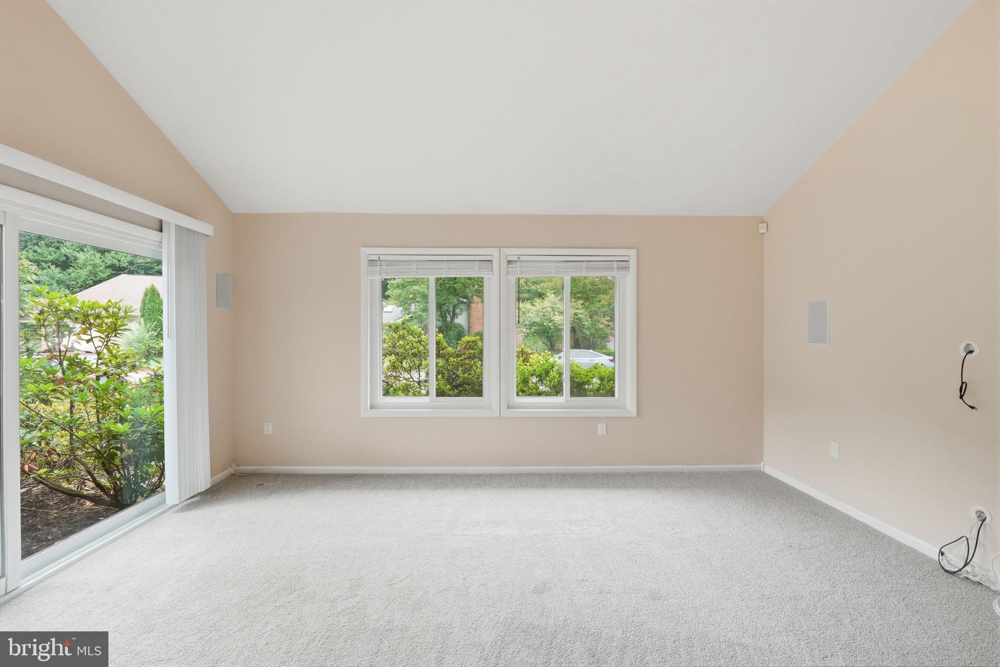 SUGARLAND RUN - Residential