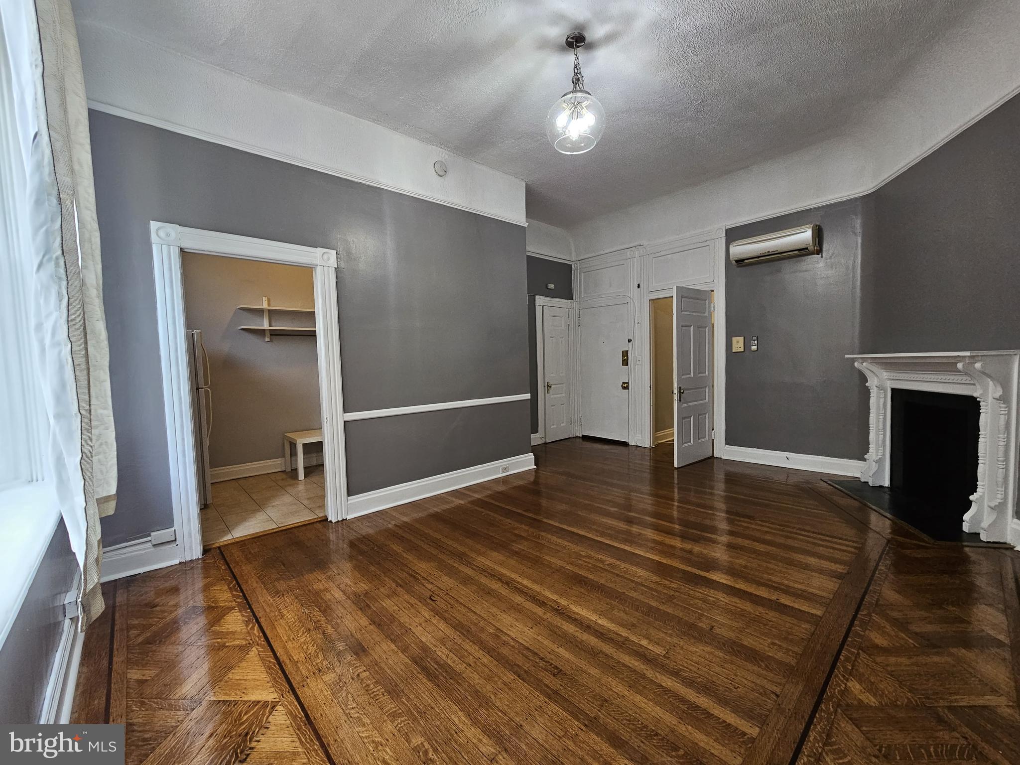 MOUNT VERNON PLACE HISTORIC DISTRICT - Residential Lease