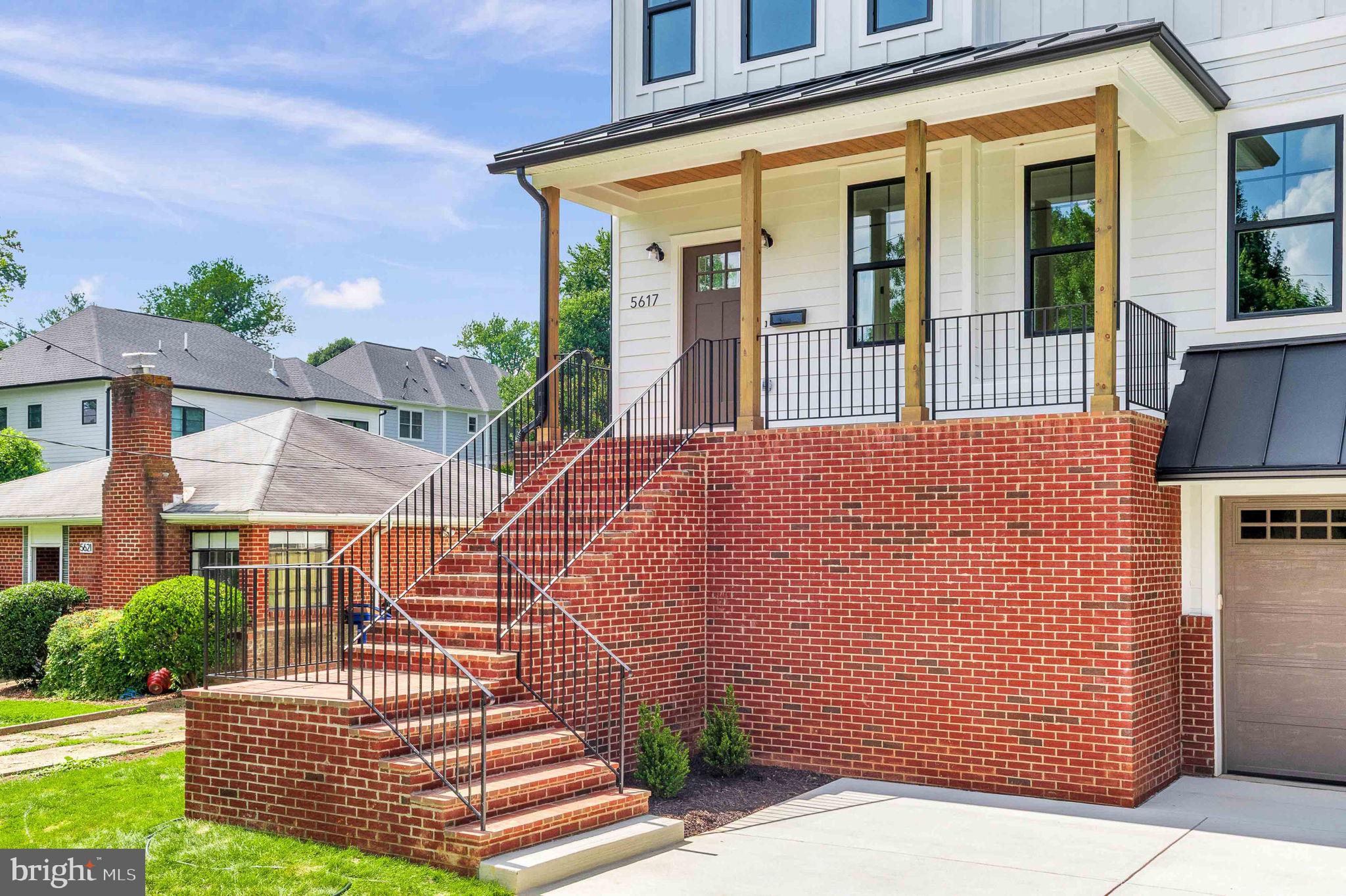 TUCKAHOE VILLAGE - Residential