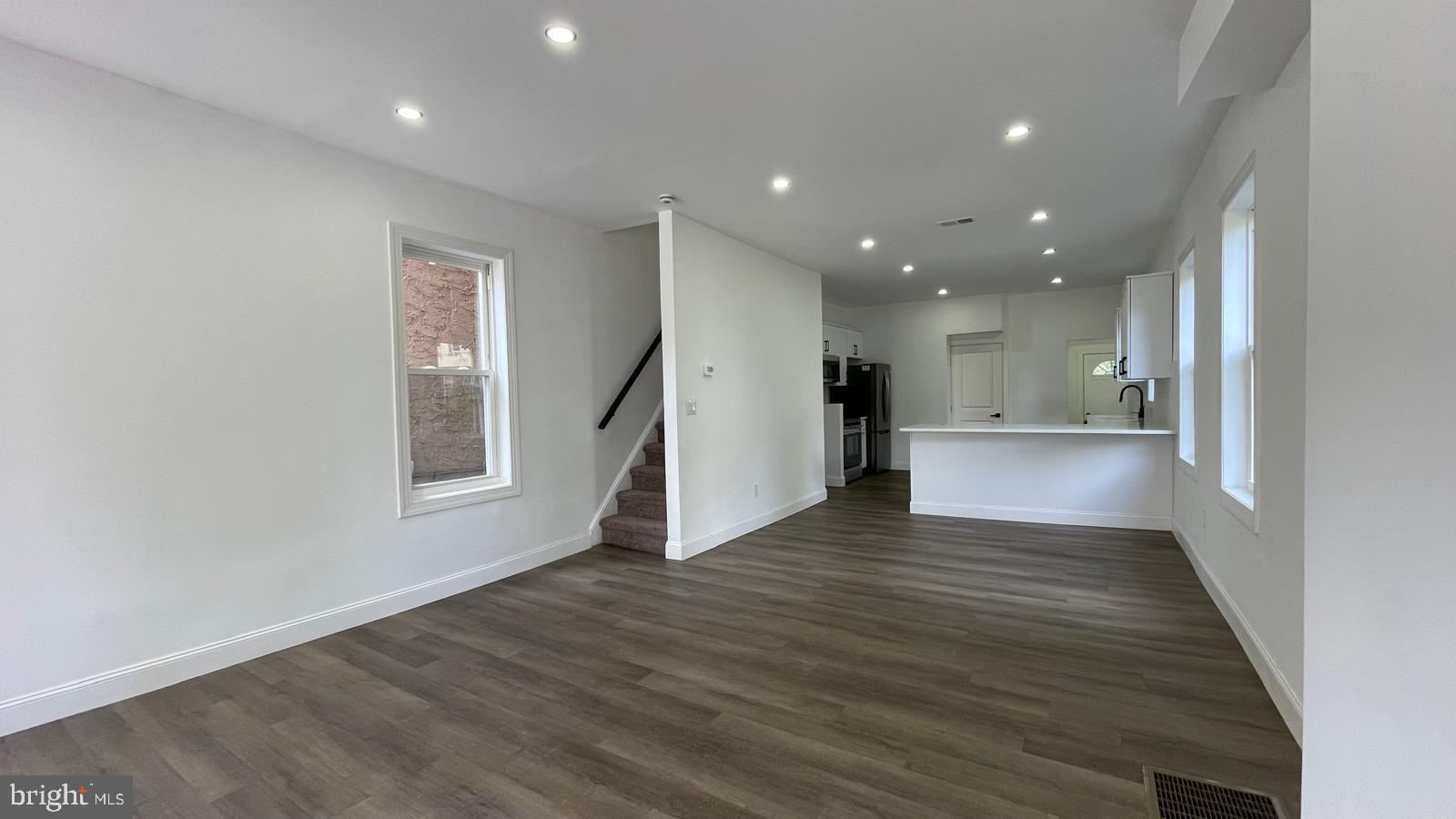 GERMANTOWN (WEST) - Residential