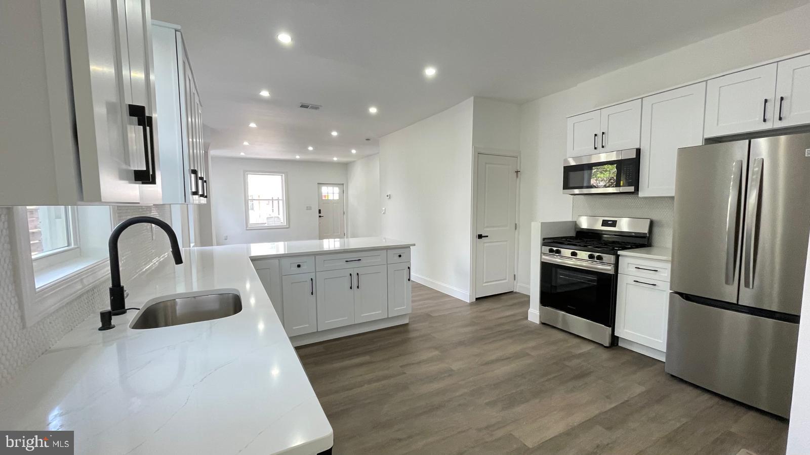 GERMANTOWN (WEST) - Residential