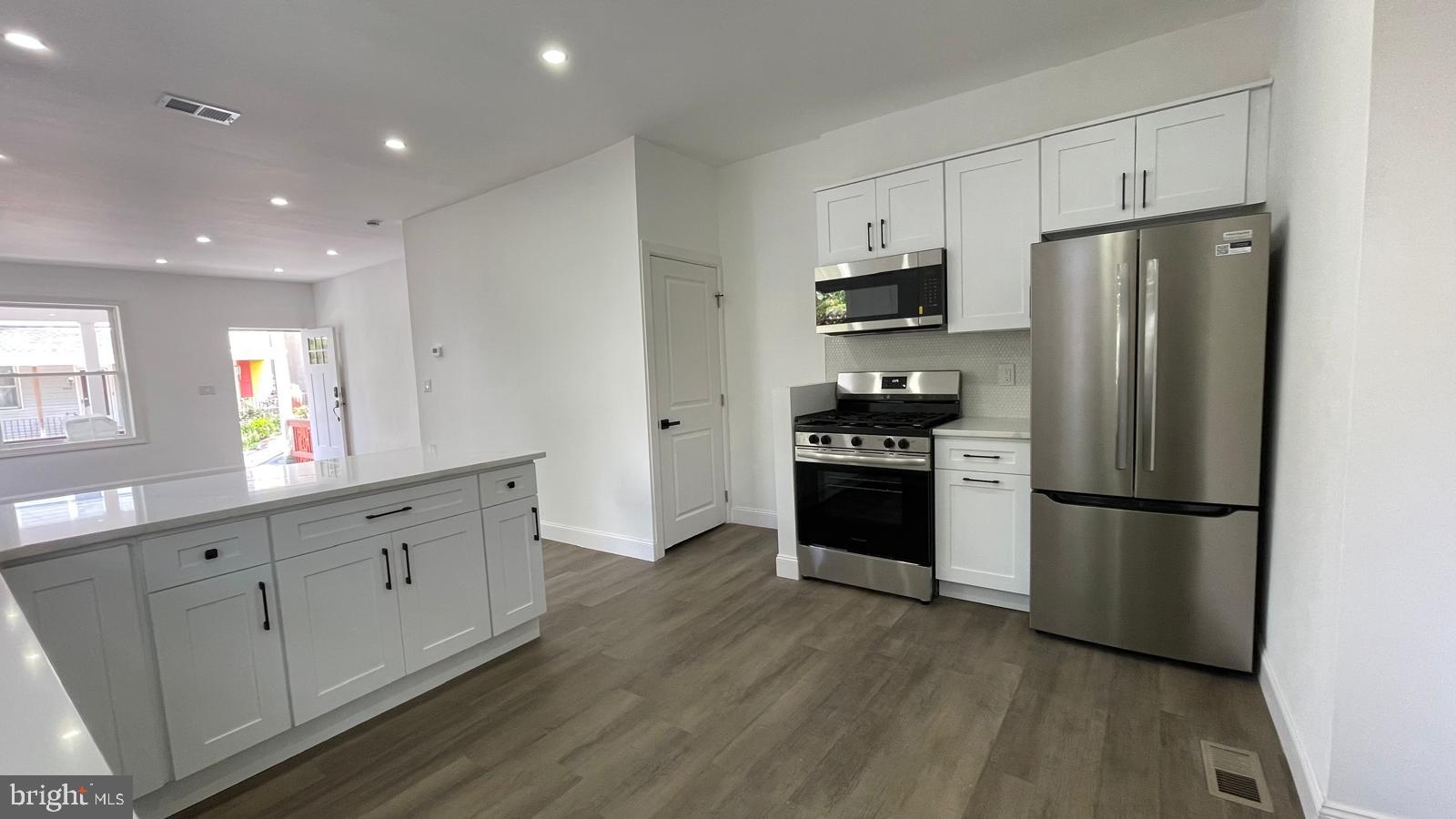 GERMANTOWN (WEST) - Residential