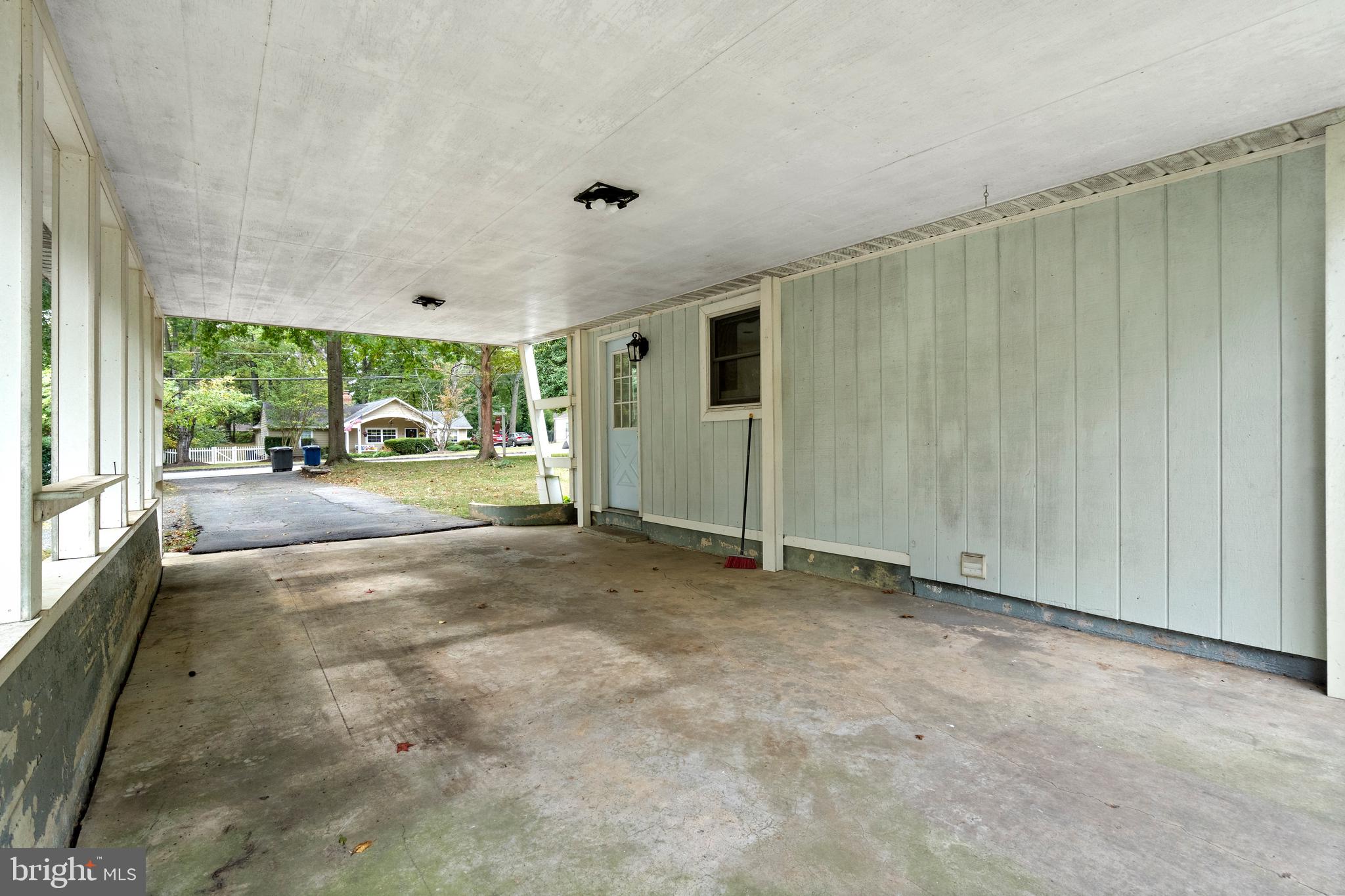 HYBLA VALLEY FARMS - Residential Lease