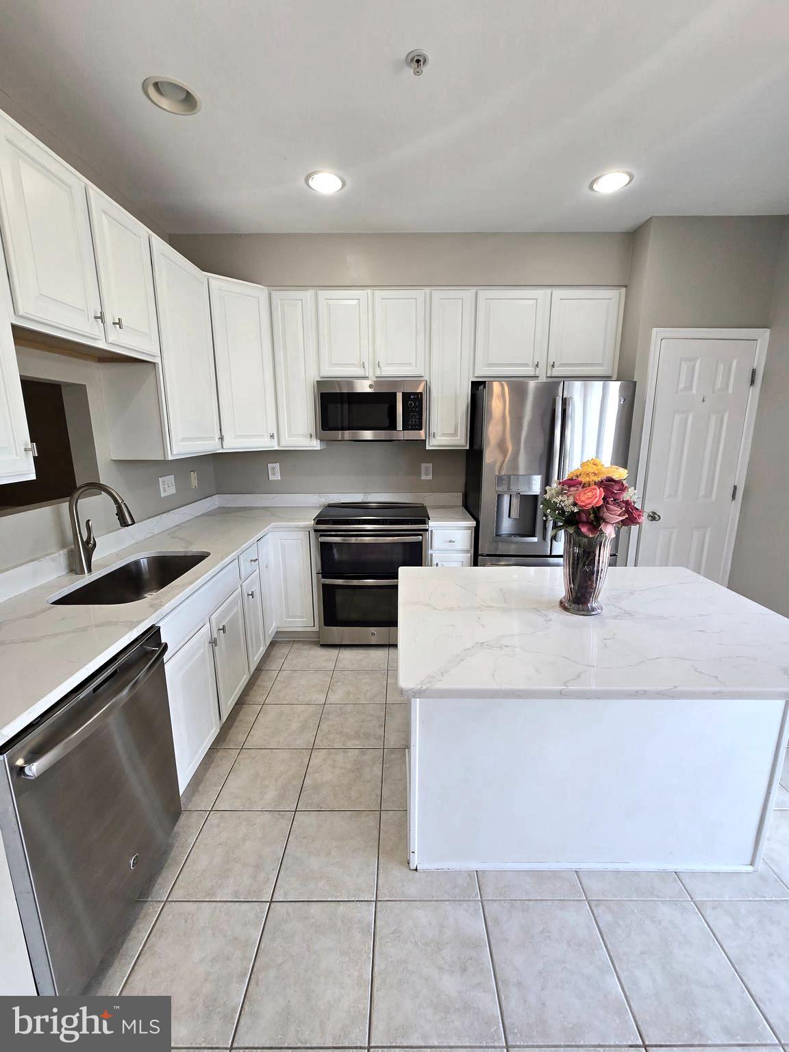 GREENWAY VILLAGE - Residential