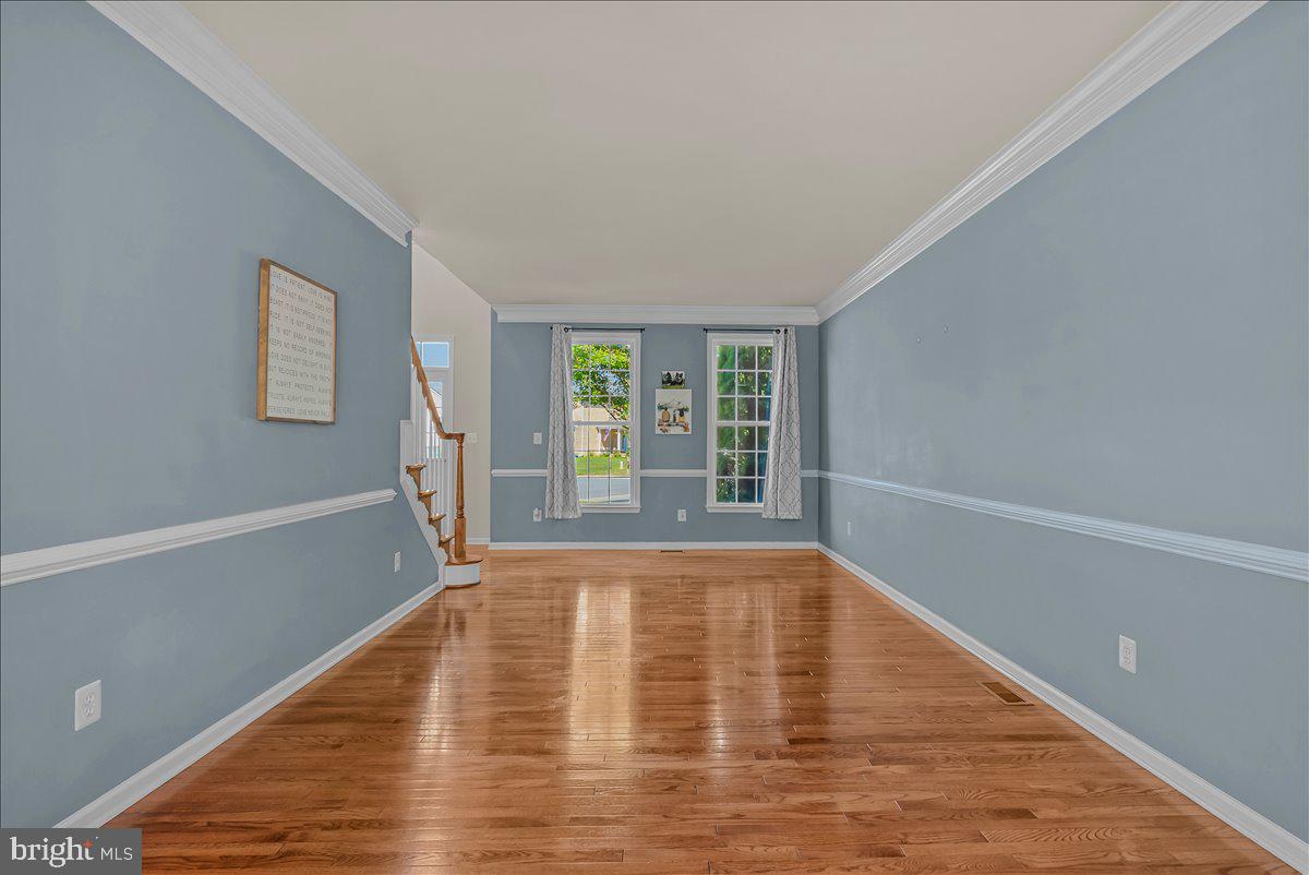 TWIN LAKES - Residential
