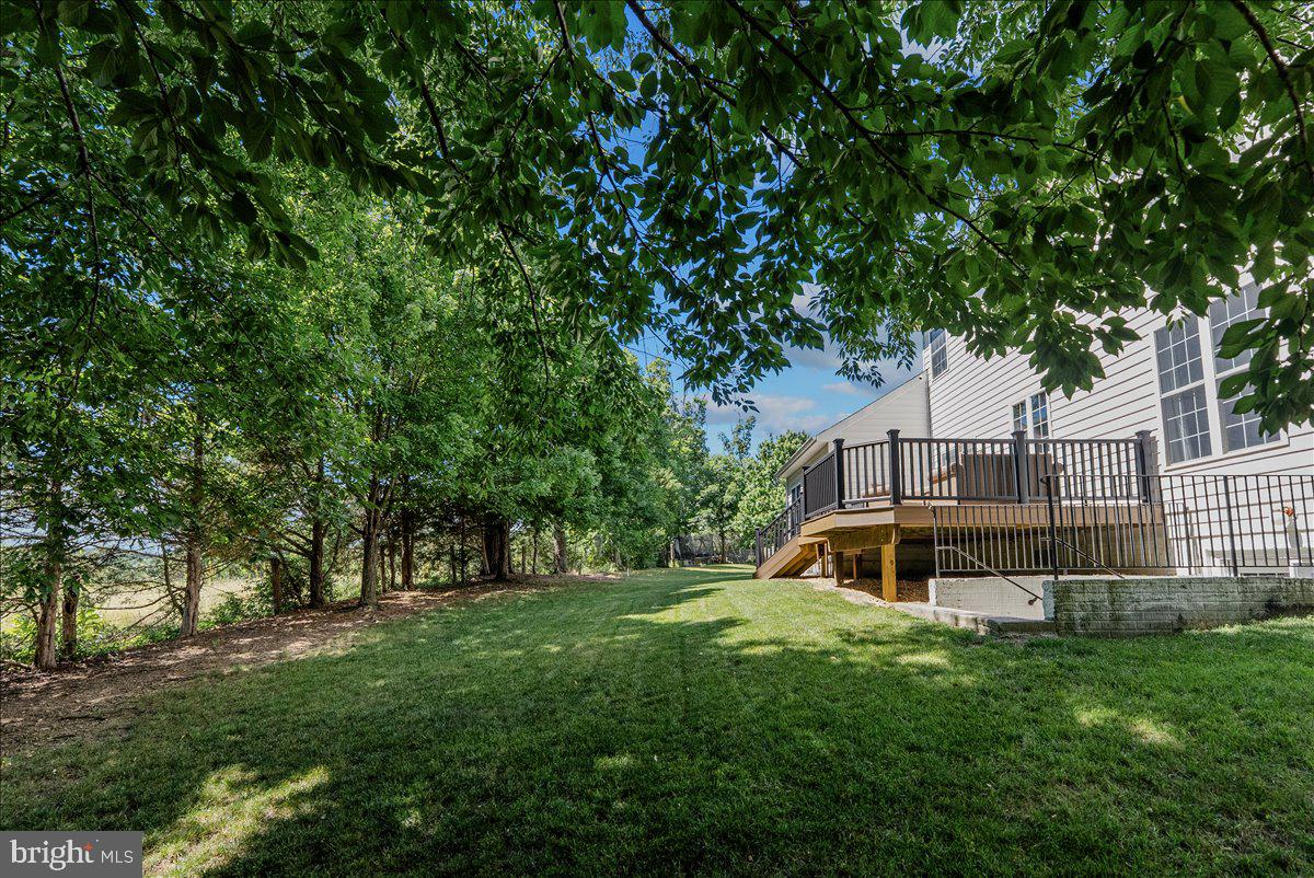 TWIN LAKES - Residential