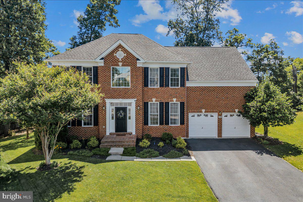 TWIN LAKES - Residential