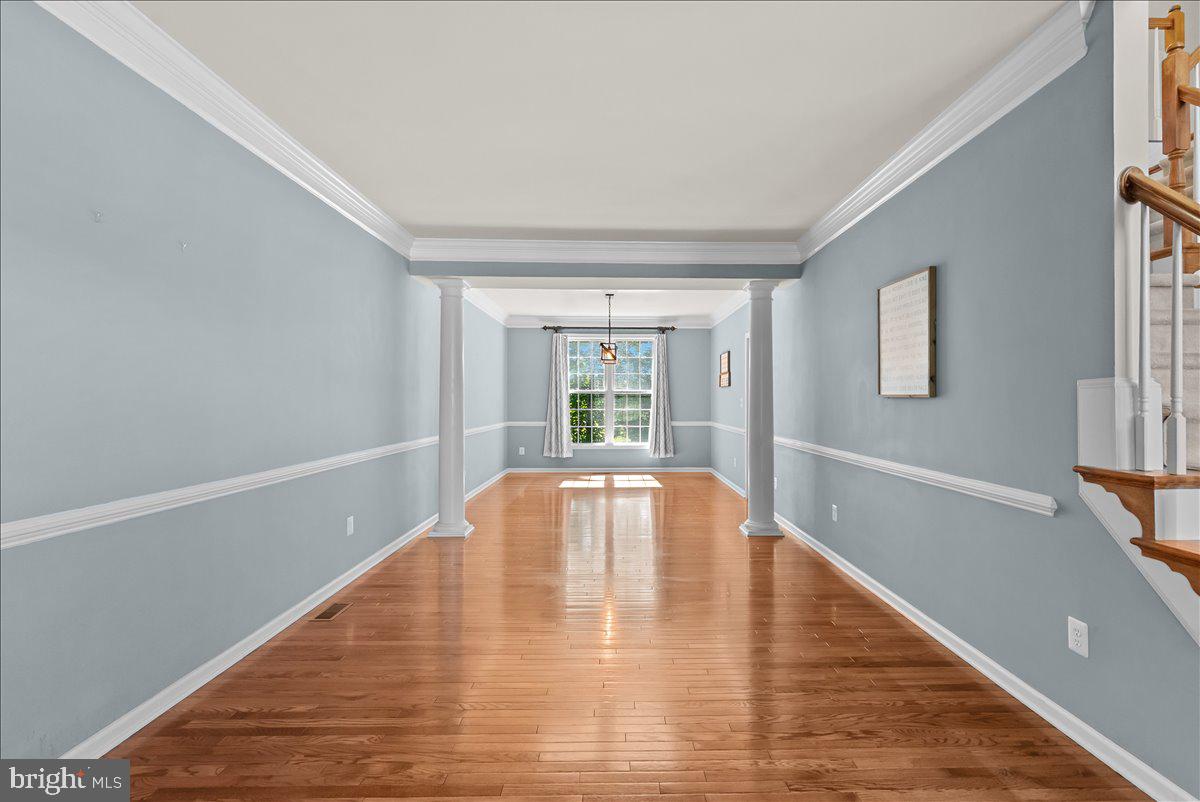 TWIN LAKES - Residential