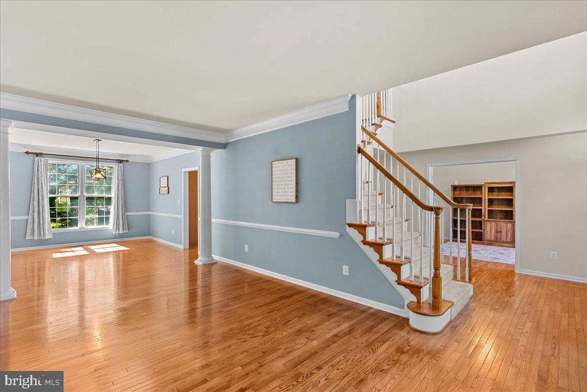 TWIN LAKES - Residential