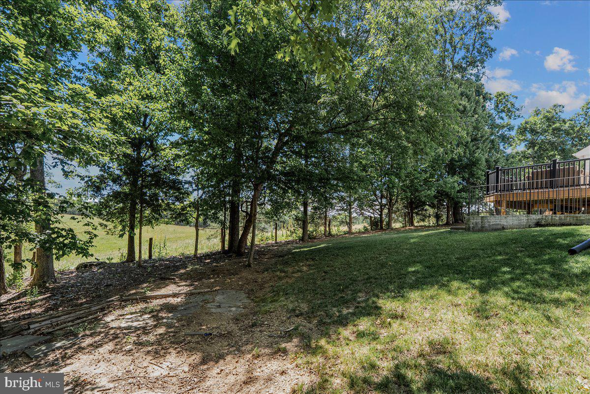 TWIN LAKES - Residential