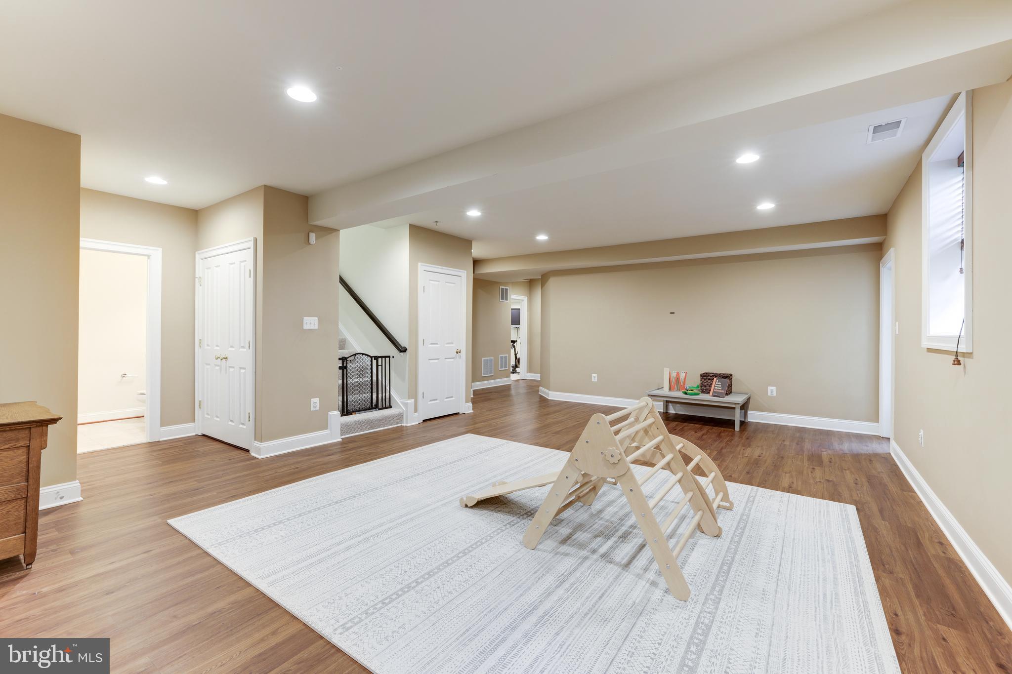 BELLEVUE FOREST - Residential