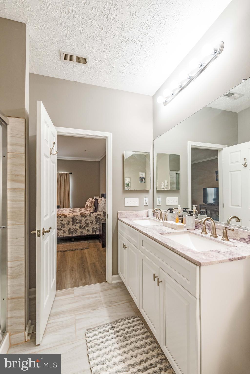 WOOD CREEK GOLF COMM - Residential