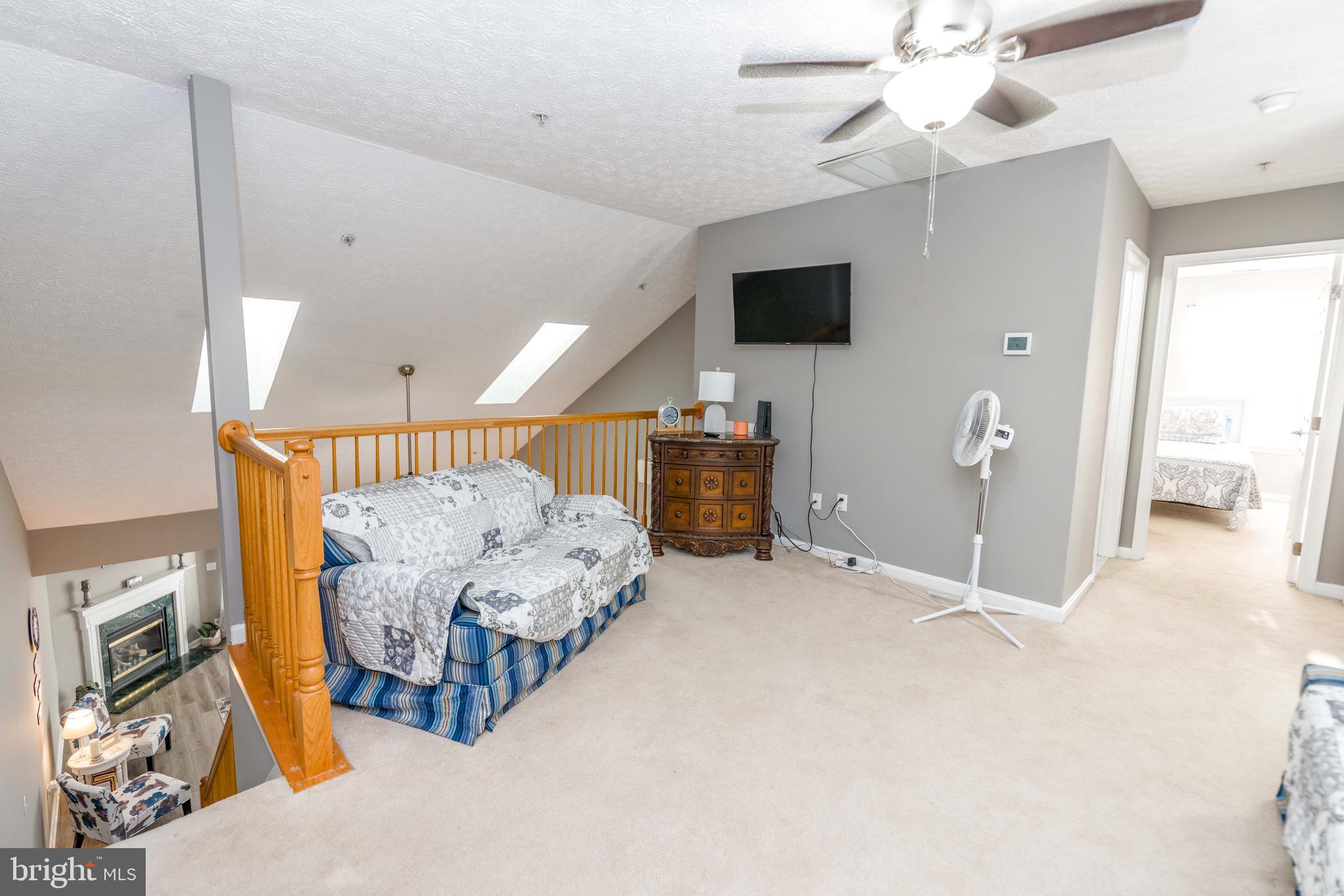WOOD CREEK GOLF COMM - Residential