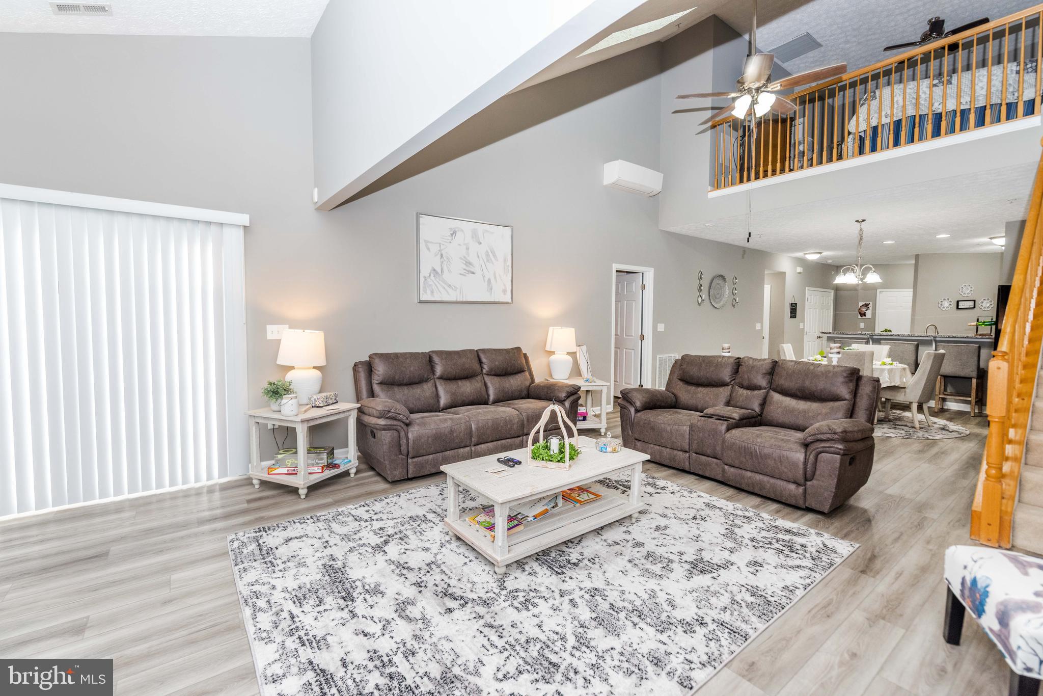 WOOD CREEK GOLF COMM - Residential