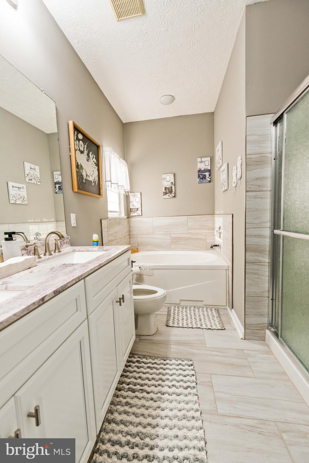 WOOD CREEK GOLF COMM - Residential