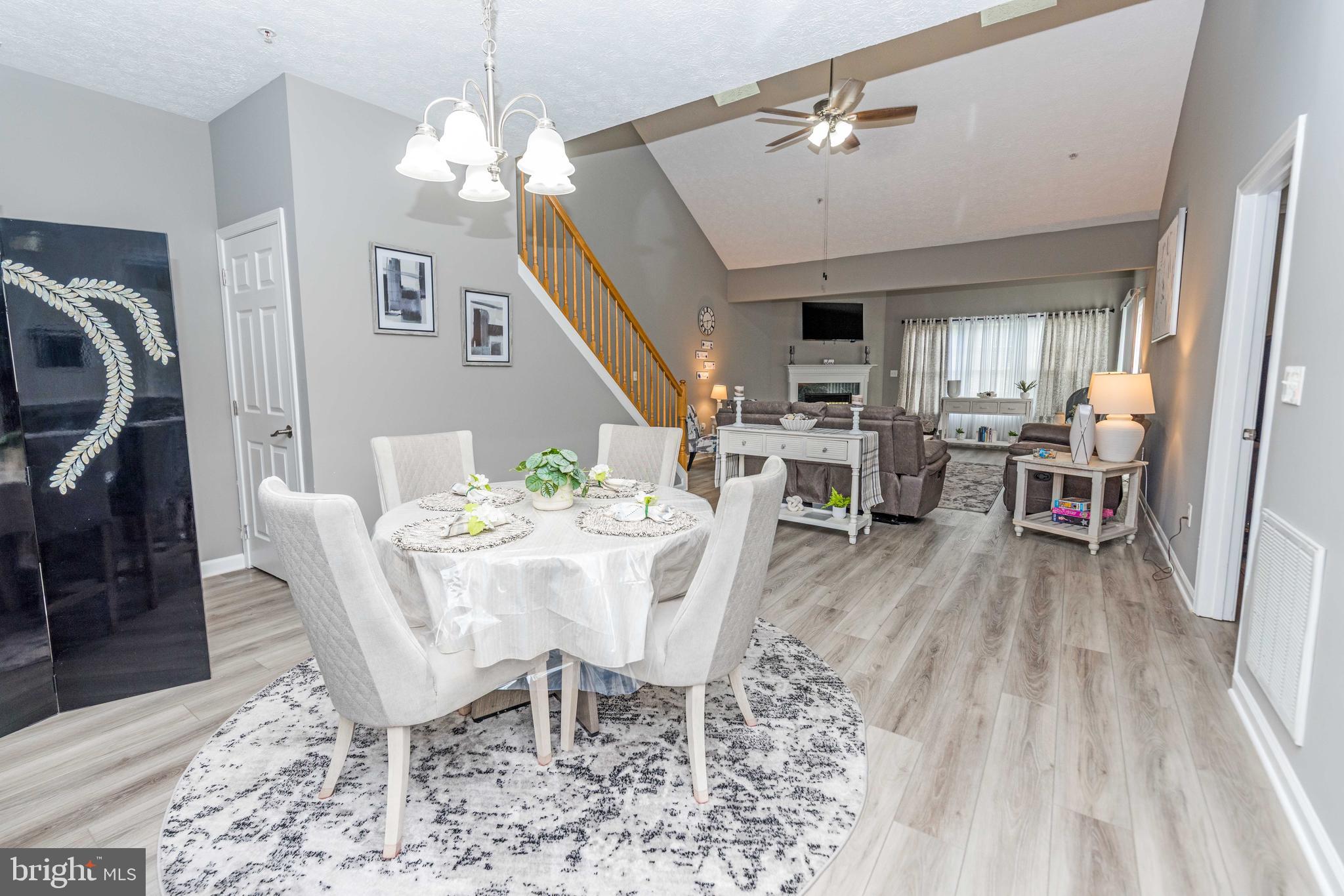 WOOD CREEK GOLF COMM - Residential