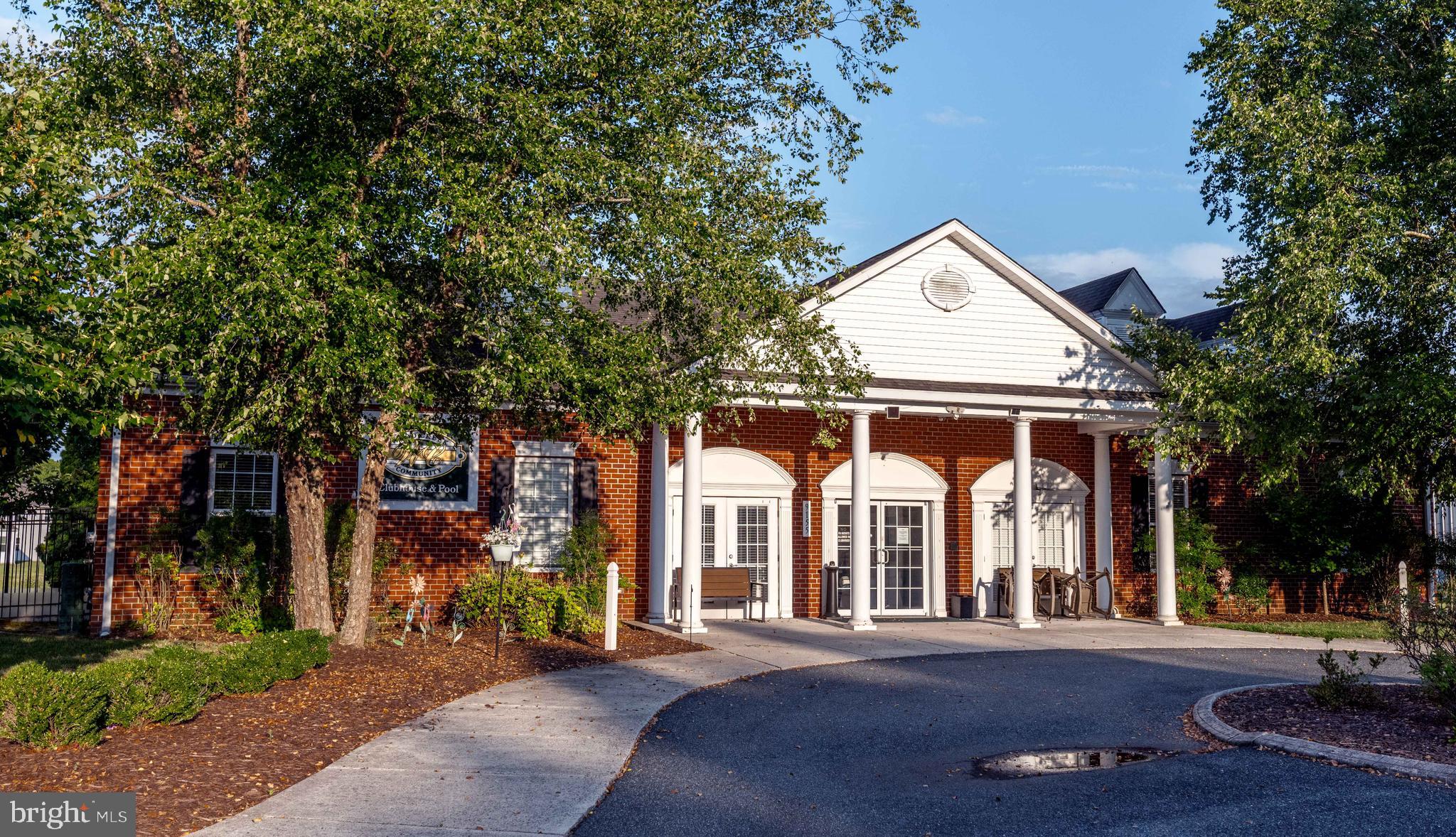 WOOD CREEK GOLF COMM - Residential
