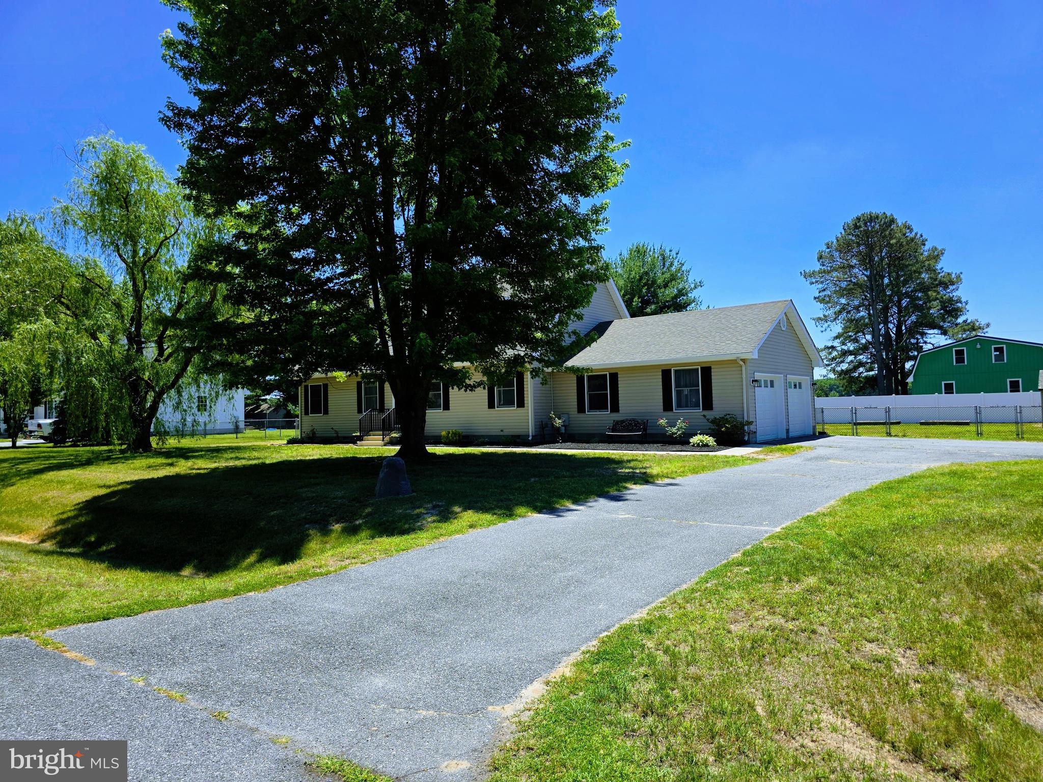 JOHN CHAR EST - Residential