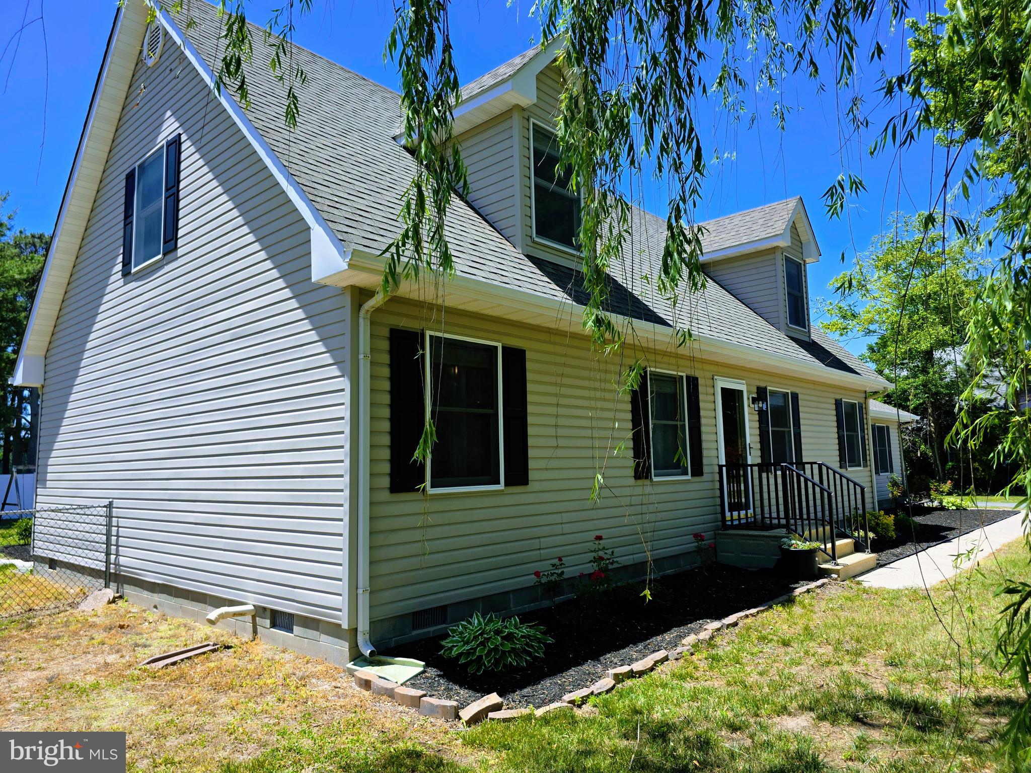 JOHN CHAR EST - Residential