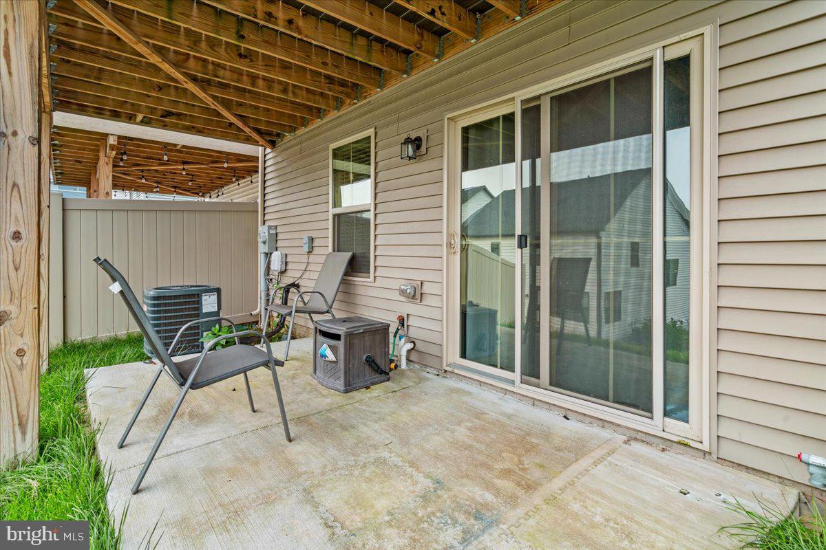LAKE LINGANORE EAGLEHEAD - Residential