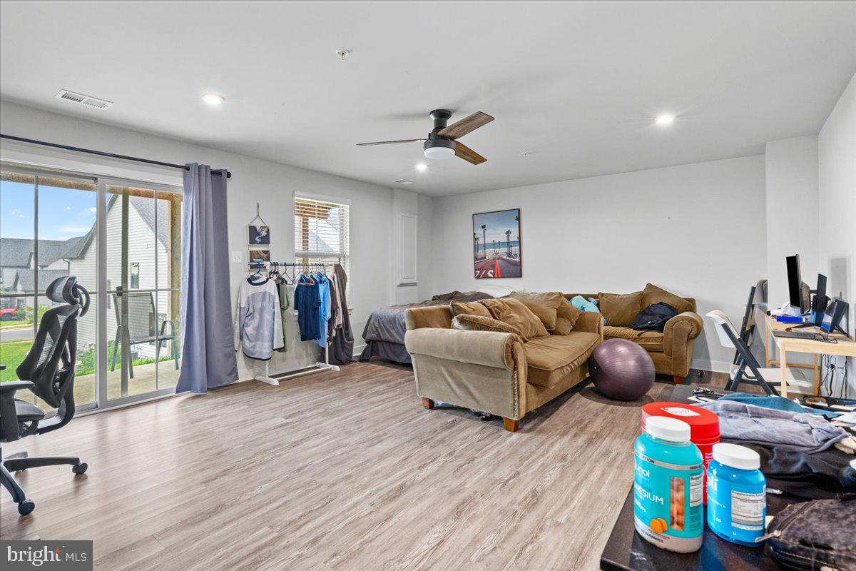 LAKE LINGANORE EAGLEHEAD - Residential