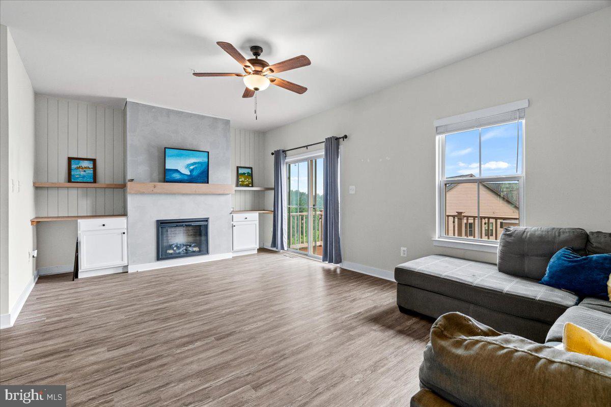 LAKE LINGANORE EAGLEHEAD - Residential