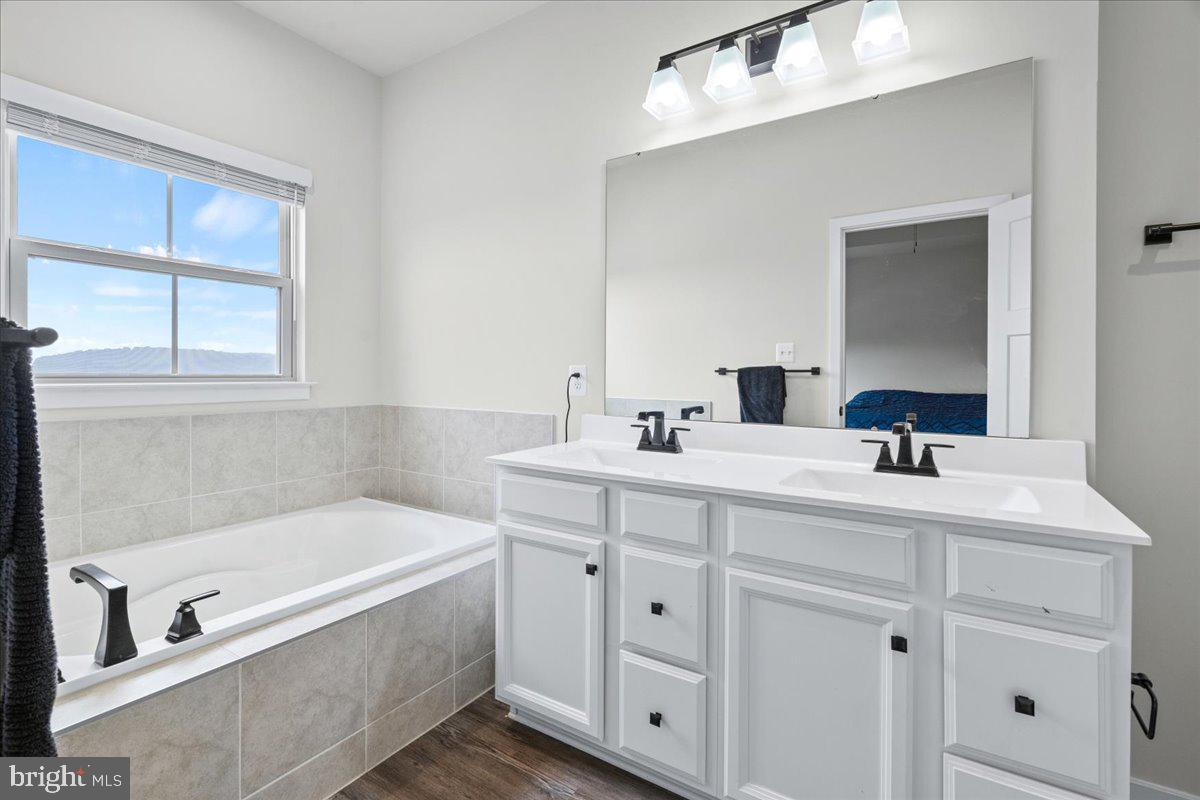 LAKE LINGANORE EAGLEHEAD - Residential