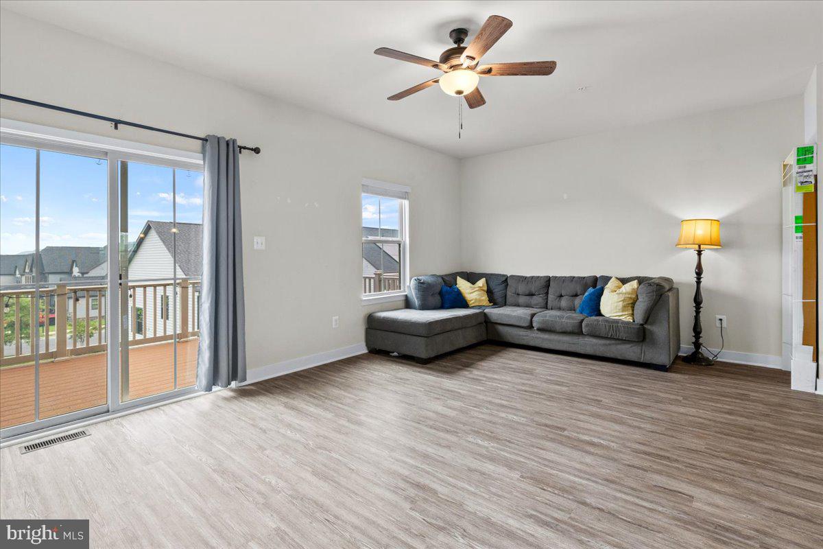 LAKE LINGANORE EAGLEHEAD - Residential