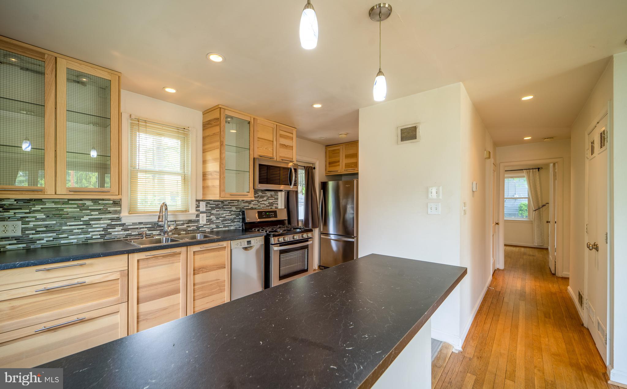 WEST LAWN - Residential Lease