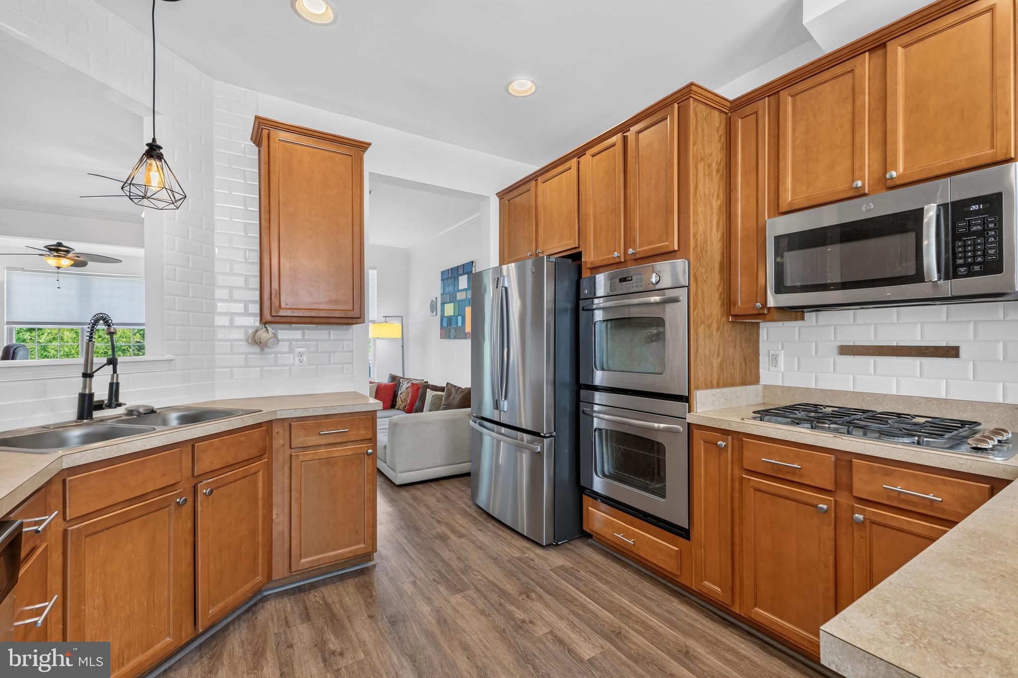 VILLAGES AT PEPPER MILL - Residential