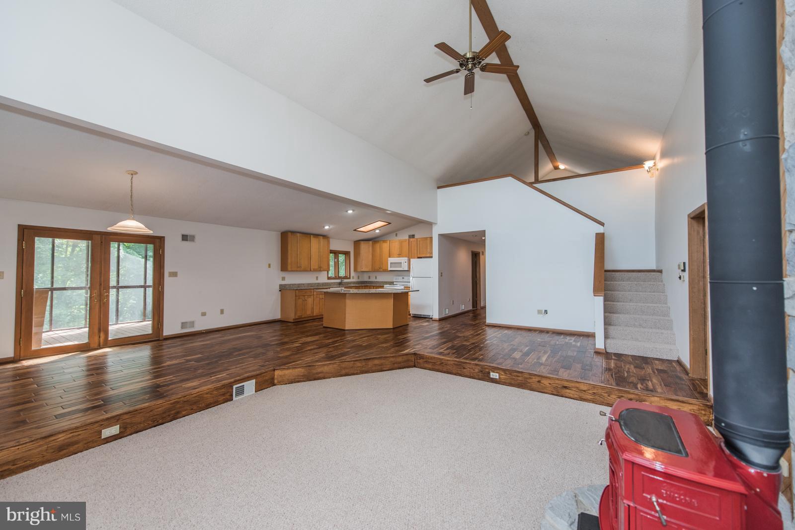 THE WOODS - Residential Lease